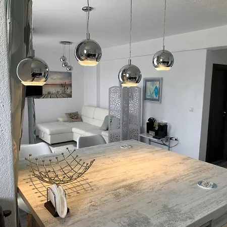 Apartament Oasis By The Sea *